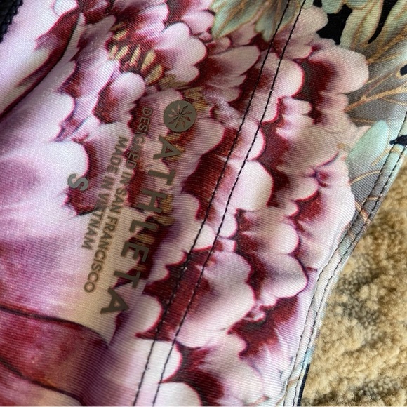 Athleta Run Free Garden Party Floral 7/8 Tight Yoga Pant Leggings Workout Gym: S - Picture 6 of 9